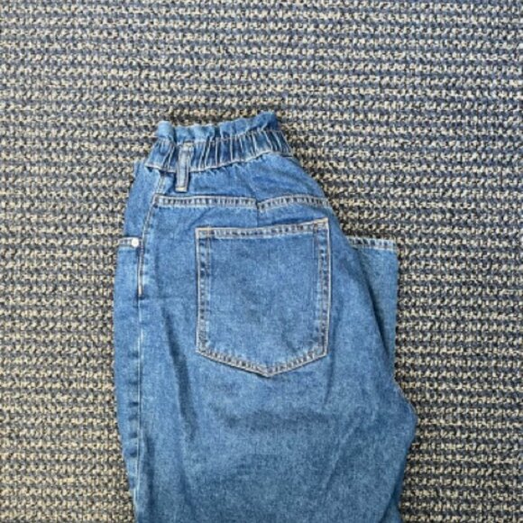 H&M Denim Jeans - Picture 2 of 3